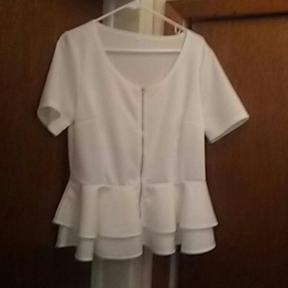 White zippered top